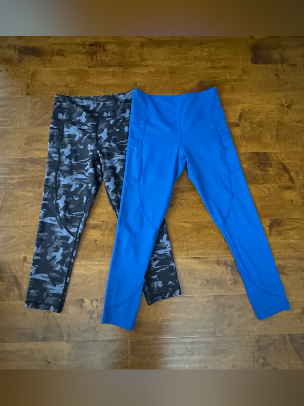 ZYIA women’s 6-8 royal blue & blue camo leggings with pockets